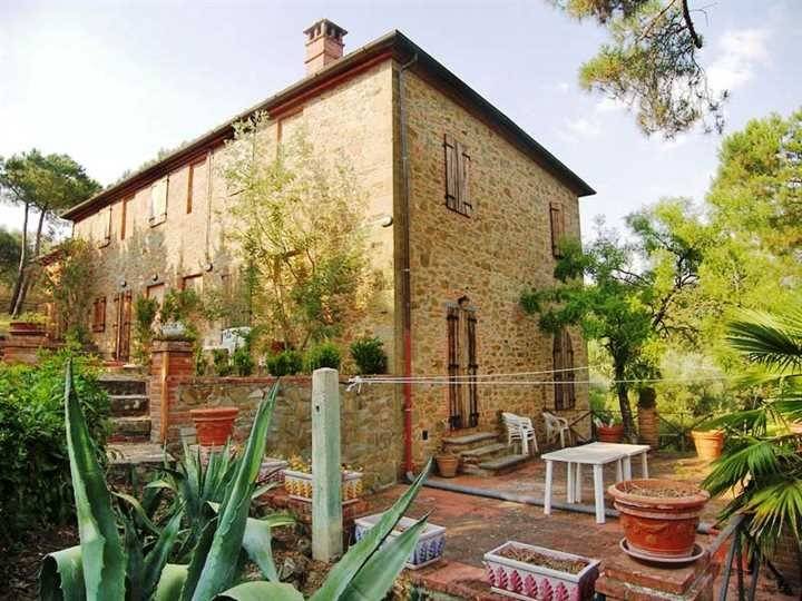 casa indipendente in vendita a Sinalunga