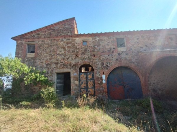 casa indipendente in vendita a Sinalunga in zona Farnetella