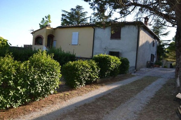 casale in vendita a Sinalunga in zona Farnetella