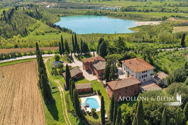 casa indipendente in vendita a Sinalunga in zona Rigaiolo