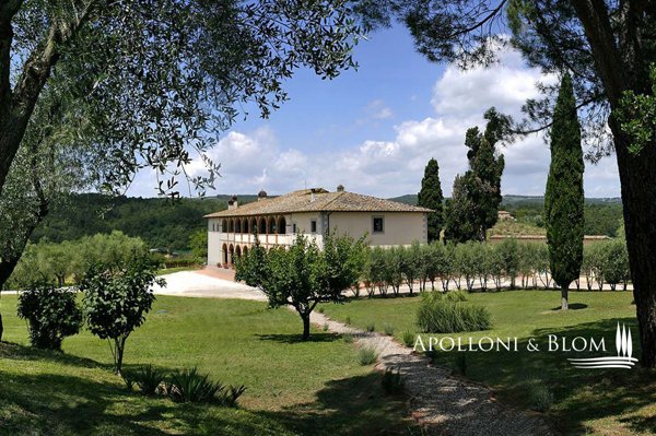 casa indipendente in vendita a Sinalunga