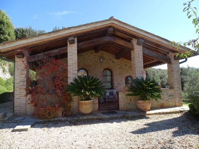casa indipendente in vendita a Sovicille