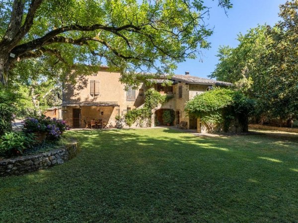 casa indipendente in vendita a Sovicille