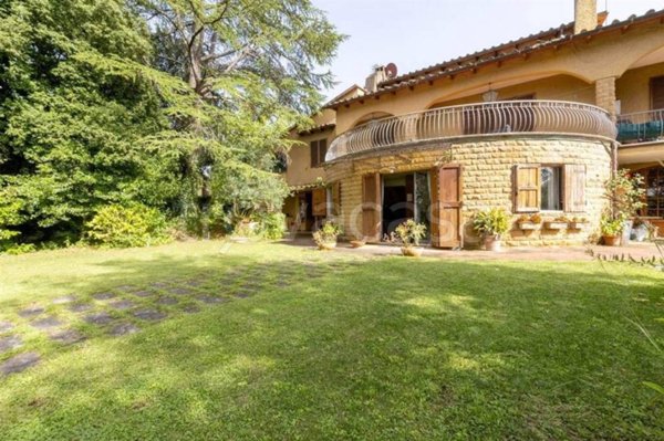 casa indipendente in vendita a Sovicille