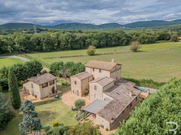 casa indipendente in vendita a Sovicille