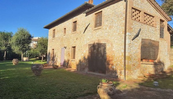 casa indipendente in vendita a Sovicille
