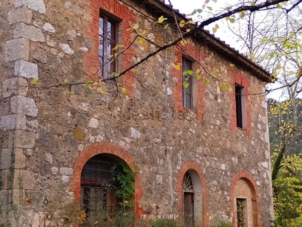 casa indipendente in vendita a Sovicille