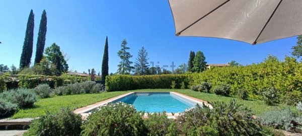 casa indipendente in vendita a Sovicille