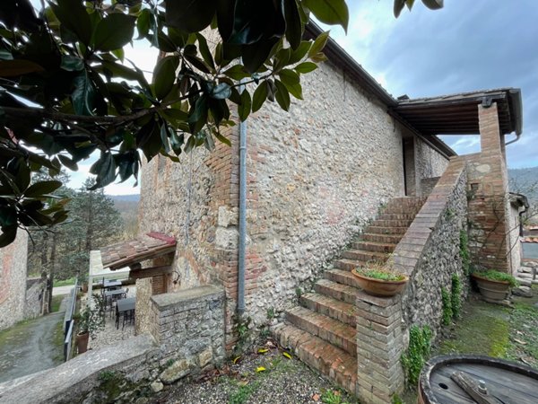 casa indipendente in vendita a Sovicille in zona Brenna