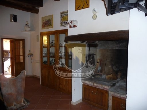 casa indipendente in vendita a Sovicille