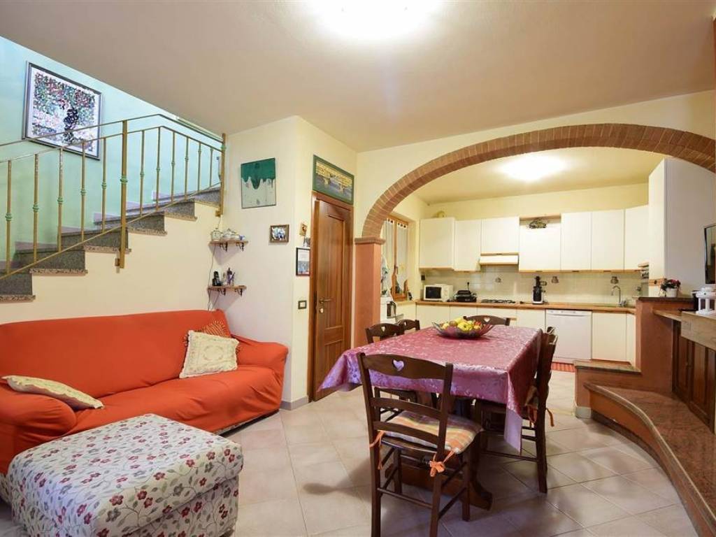 casa indipendente in vendita a Sovicille