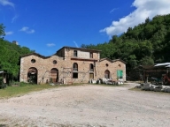 negozio in vendita a Sovicille