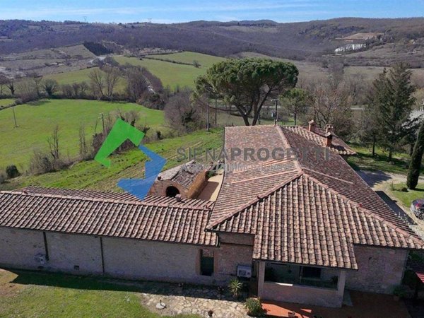 casa indipendente in vendita a Sovicille