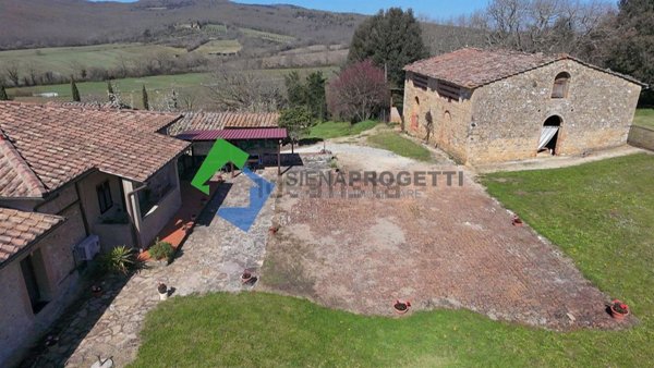 casa indipendente in vendita a Sovicille