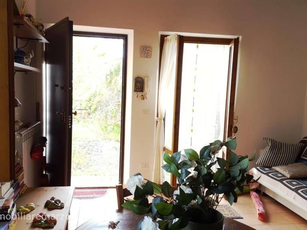 casa indipendente in vendita a Sovicille in zona Rosia