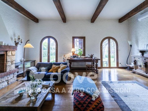 casa indipendente in vendita a Sovicille