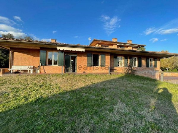 casa indipendente in vendita a Sovicille