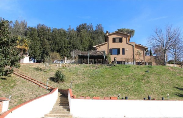 casa indipendente in vendita a Sovicille