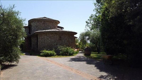 casa indipendente in vendita a Sovicille