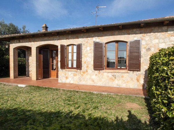 casa indipendente in vendita a Sovicille in zona San Rocco a Pilli