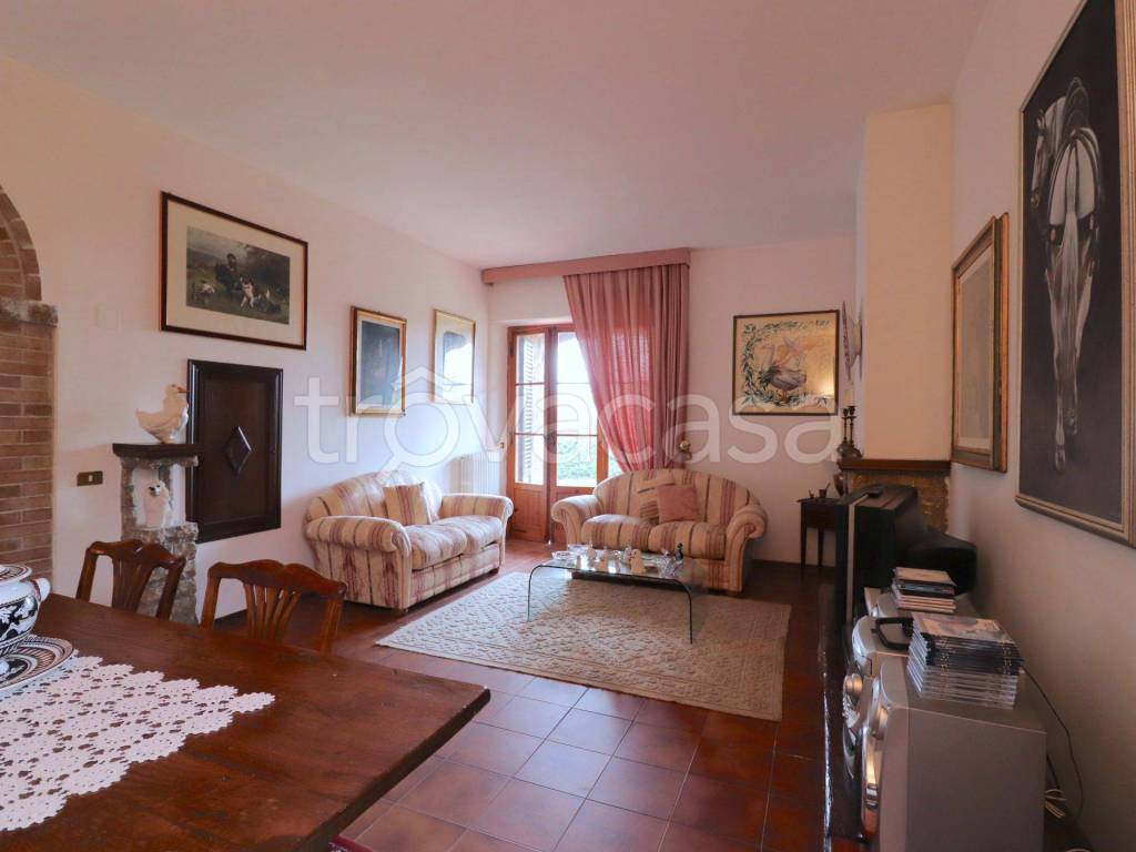 casa indipendente in vendita a Sovicille