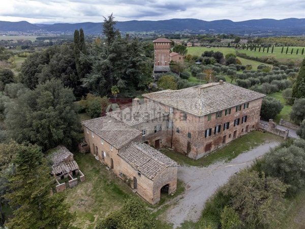 casa indipendente in vendita a Sovicille