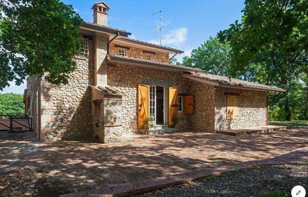 casa indipendente in vendita a Sovicille