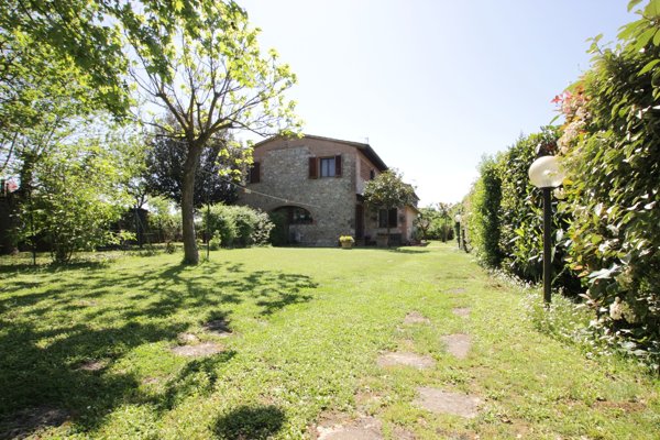casa indipendente in vendita a Sovicille in zona San Rocco a Pilli
