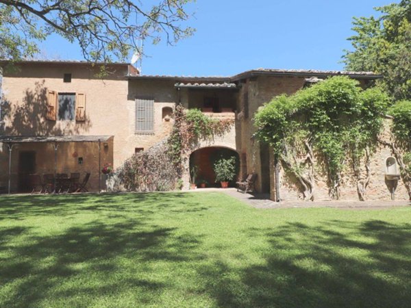 casa indipendente in vendita a Sovicille