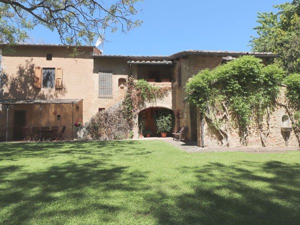 casale in vendita a Sovicille