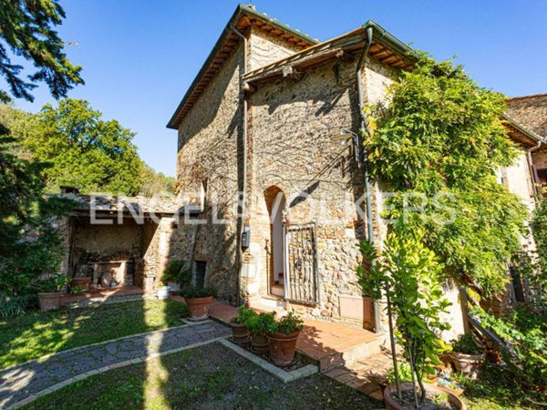 casa indipendente in vendita a Sovicille