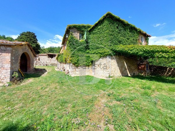 casa indipendente in vendita a Sovicille