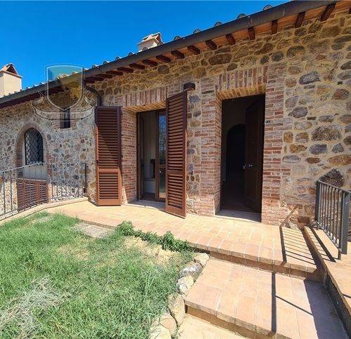 casa indipendente in vendita a Sovicille