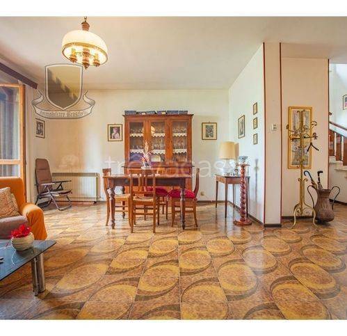 casa indipendente in vendita a Sovicille in zona Rosia