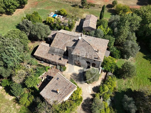 casale in vendita a Sovicille