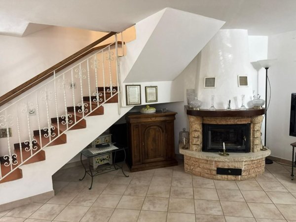 casa semindipendente in vendita a Sovicille