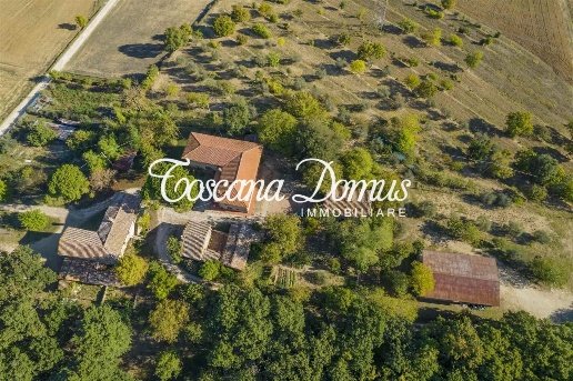 villa in vendita a Sovicille