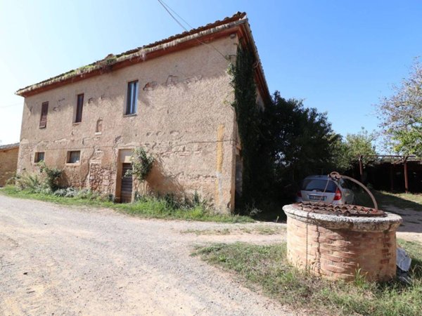 casa indipendente in vendita a Sovicille