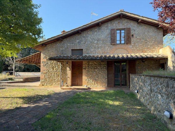 casa indipendente in vendita a Sovicille