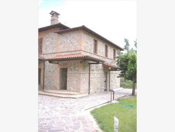 casa indipendente in vendita a Sovicille in zona Rosia