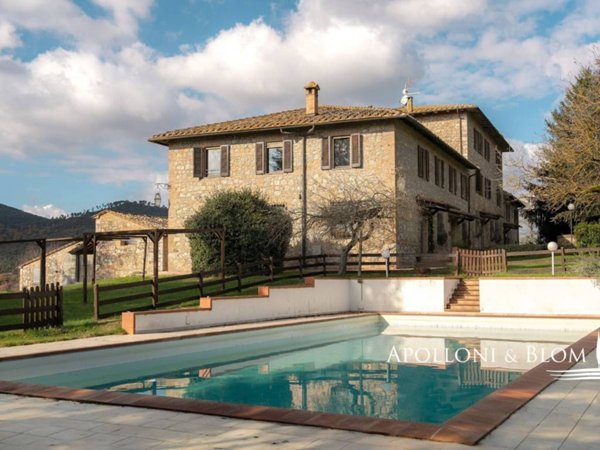 casa indipendente in vendita a Sovicille