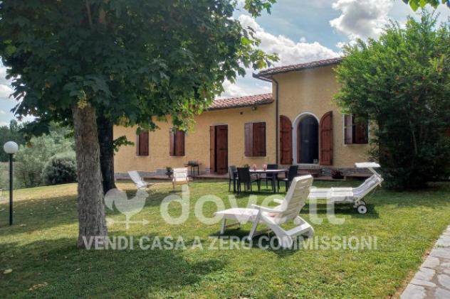 casa indipendente in vendita a Sovicille
