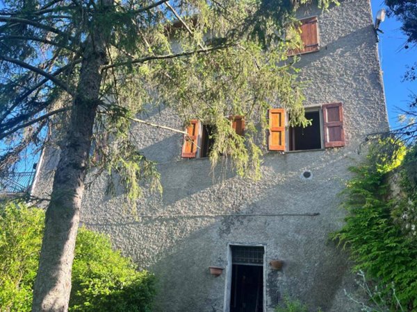 casa indipendente in vendita a Sovicille in zona Rosia