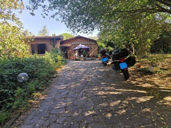 casa indipendente in vendita a Sovicille