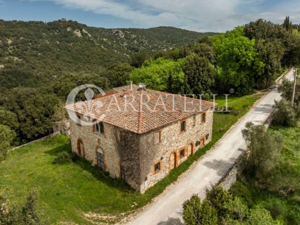 casa indipendente in vendita a Sovicille