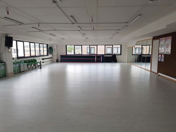 locale di sgombero in vendita a Sovicille