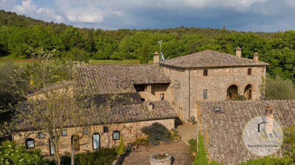 casa indipendente in vendita a Sovicille