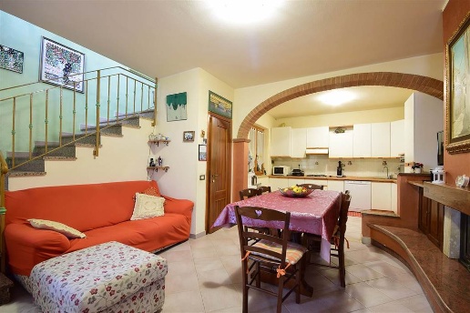 casa indipendente in vendita a Sovicille