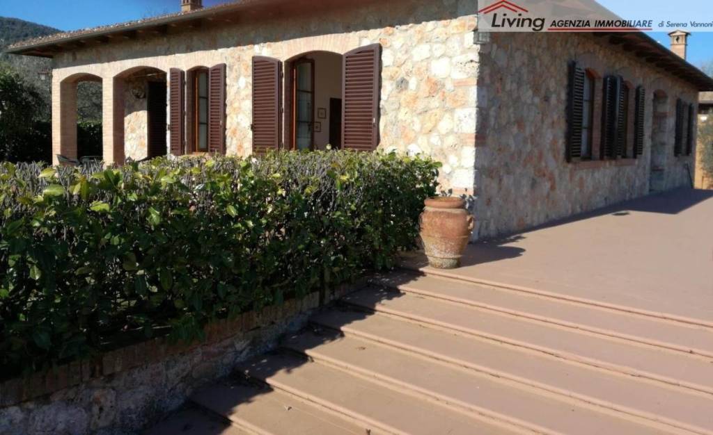 casa indipendente in vendita a Sovicille