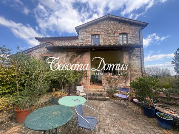 casa indipendente in vendita a Sovicille